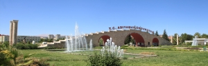 Anne Karnına Sığarken