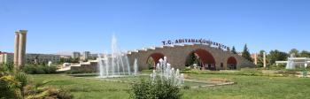 Anne Karnına Sığarken